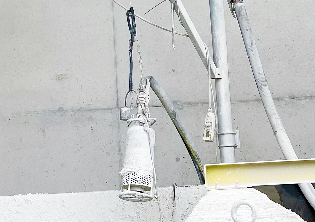 Ready Mixed Concrete Agitation in Bruges, Belgium Ready Mixed Concrete Agitation in Bruges, Belgium